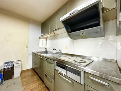 [Hatomark Site] 5LDK Used Detached House in Inaho Shijo 2-chome, Teine-ku, Sapporo, Hokkaido — Image 3, Teine, Hokkaido