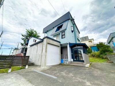 [Hatomark Site] 5LDK Used Detached House in Inaho Shijo 2-chome, Teine-ku, Sapporo, Hokkaido — Image 1, Teine, Hokkaido