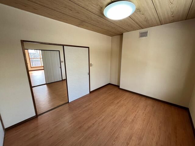 2LDK Apartment for Rent in Takikawa, Hokkaido - Thumbnail 4