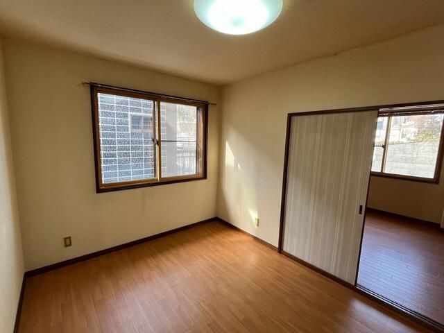 2LDK Apartment for Rent in Takikawa, Hokkaido - Thumbnail 3