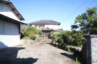 Historic 8DK House in Shiroishi - 827m² Plot with Additional Farmland — Image 1, Shiroishi, Saga