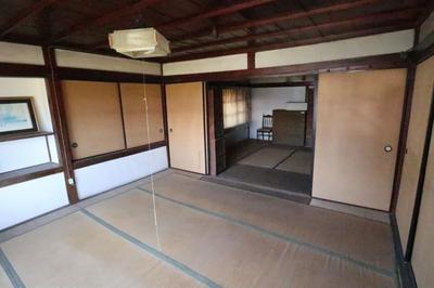 Historic 8DK House in Shiroishi - 827m² Plot with Additional Farmland — Image 3, Shiroishi, Saga