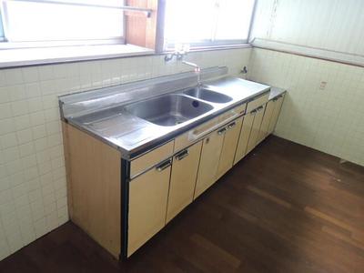 Traditional 4K House with Large Land in Yawatahama, Ehime — Image 3, Yawatahama, Ehime