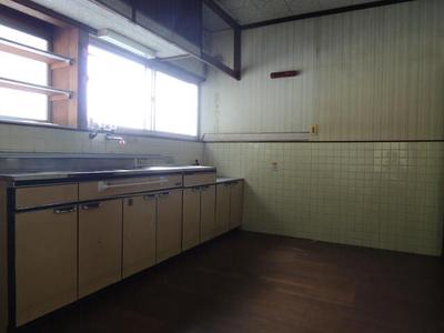 Traditional 4K House with Large Land in Yawatahama, Ehime — Image 4, Yawatahama, Ehime