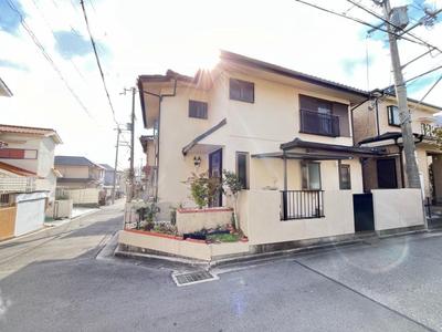 4DK Corner House in Ikeda with 107㎡ Living Space — Image 2, Ikeda, Osaka