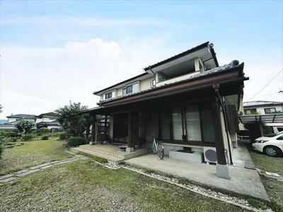 Spacious 8SLDK House in Koshi City with 744m² Land — Image 1, Koshi, Kumamoto