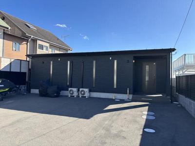 Modern Oceanfront House in Kamogawa with Private Beach Access — Image 2, Kamogawa, Chiba
