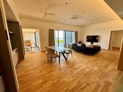 Modern Oceanfront House in Kamogawa with Private Beach Access — Image 4, Kamogawa, Chiba