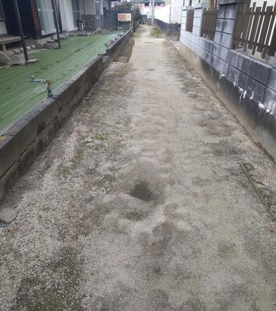 [Hatomark Site] 4DK Used Detached House in Monzencho 2-chome, Iwakuni City, Yamaguchi Prefecture — Image 3, Iwakuni, Yamaguchi