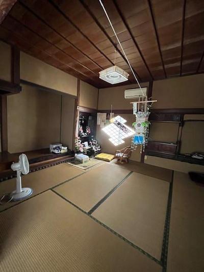 Historic 9DK House in Shimabara City - 260sqm Living Space — Image 1, Shimabara, Nagasaki