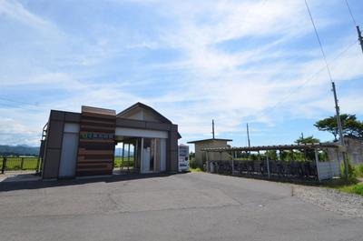 Log Cabin Style Villa in Gosen - 1,923m² Land with Mountain Views — Image 1, Gosen, Niigata