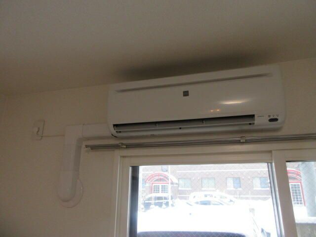 1LDK Apartment for Rent in Tsukisamu, Sapporo - 45㎡, Renovated - Thumbnail 2