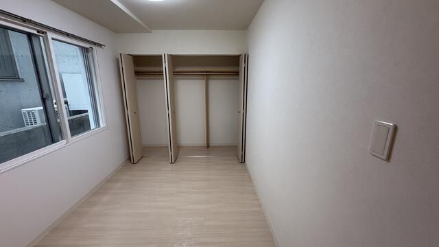 1LDK Apartment for Rent in Sapporo Higashi-ku, Hokkaido - Thumbnail 3