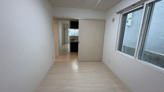 1LDK Apartment for Rent in Sapporo Higashi-ku, Hokkaido - Thumbnail 2