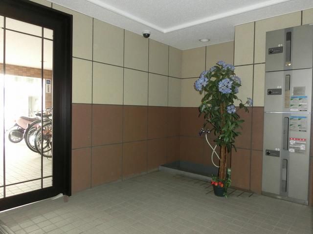 1K Pet-Friendly Apartment in Central Sapporo with Security Features - Thumbnail 4