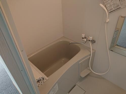 1R Apartment for Rent near Higashi-Sapporo Station, Sapporo - Thumbnail 2