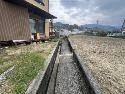 Spacious 3SLDK House in Quiet Tobe Neighborhood — Image 1, Tobe, Ehime