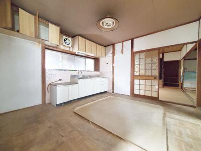 Traditional 3DK House in Sasaguri with Extra Land Plot — Image 3, Sasaguri, Fukuoka