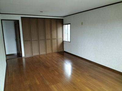 Spacious 2LDK House in Uji City, Kyoto - 160m² Plot with Garden — Image 3, Uji, Kyoto