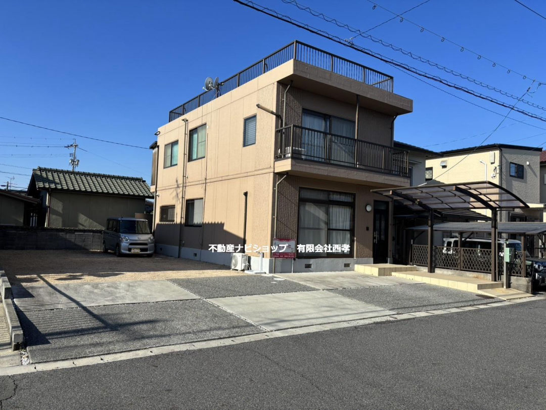 3LDK House with Rooftop Balcony in Okayama - Thumbnail 2