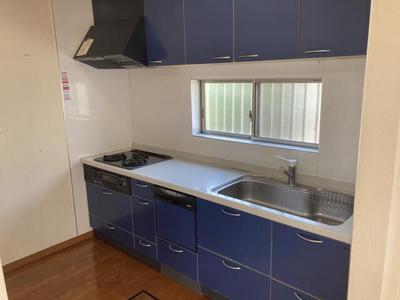 4LDK House for Sale in Togane - Investment Property with 7.16% Yield — Image 2, Togane, Chiba