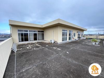 Spacious 3-Story Commercial/Residential Property in Ube City — Image 1, Ube, Yamaguchi