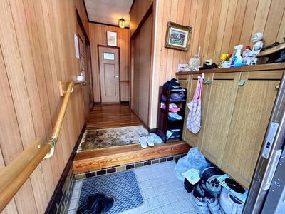 Spacious 5DK House with Sea Views in Tamano City — Image 3, Tamano, Okayama