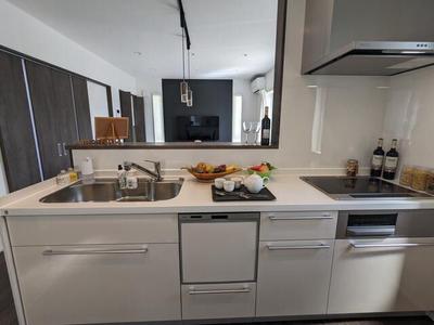 Modern 3LDK House with Wood Deck in Higashine, Yamagata — Image 1, Higashine, Yamagata