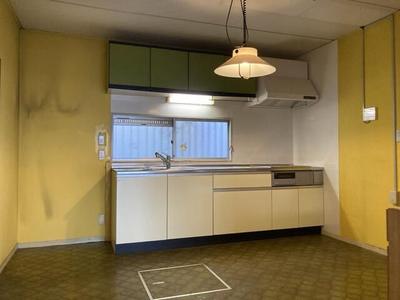 Single-Story 5DK House in Awara City, Near Awara-Yunomachi Station — Image 2, Awara, Fukui