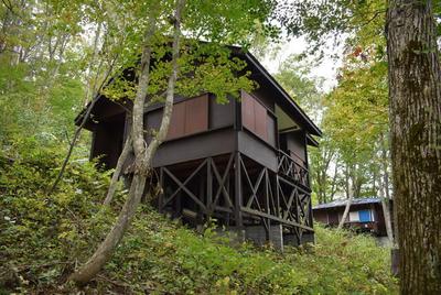 2LDK House in Nojiri, Shinano Town - 514sqm Land with Mountain Views — Image 1, Shinanomachi, Nagano