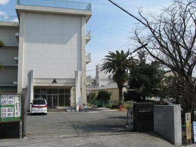 Traditional 3DK House Near Hiromi Shopping District, Fuji City — Image 2, Fuji, Shizuoka