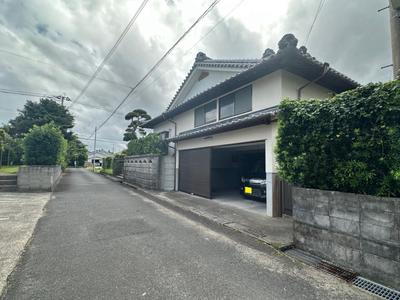 Spacious 8LDK House in Minamisatsuma, Close to Shopping District — Image 2, Minamisatsuma, Kagoshima