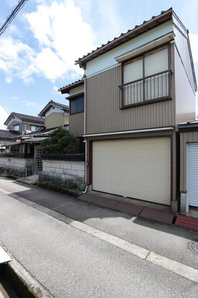 Traditional 7DK House for Sale in Yatsuzuka, Nanto City — Image 1, Nanto, Toyama
