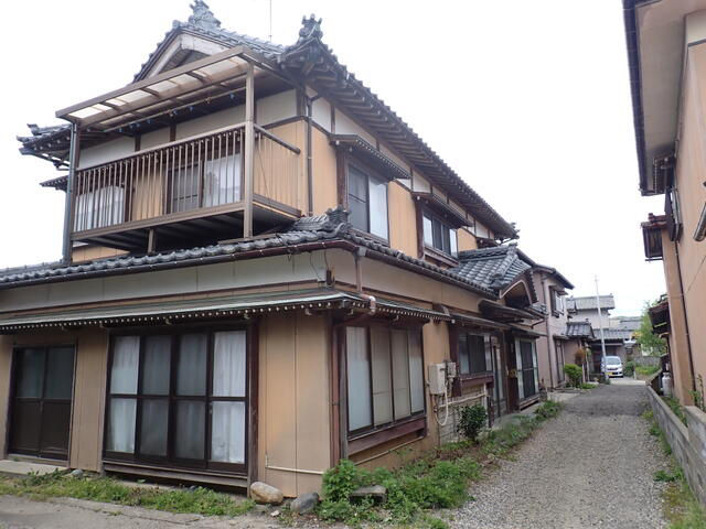 Spacious 8DK Traditional House Near Senami Onsen, Murakami - Thumbnail 2