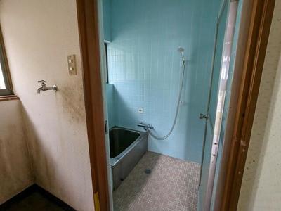 Traditional 3DK House in Shikokuchuo City, Close to Doi Station — Image 2, Shikokuchuo, Ehime