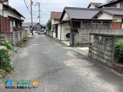 Spacious 5DK House in Saijo City, Ehime - 208m² Land — Image 1, Saijo, Ehime