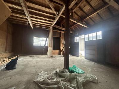 Spacious 5DK House in Kaga City with Large Land Plot — Image 2, Kaga, Ishikawa