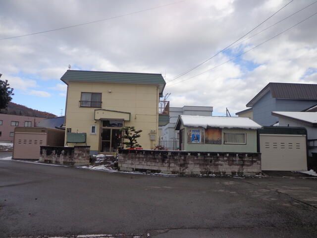 6LDK House for Rent with Garden in Ashibetsu, Hokkaido - Thumbnail 2