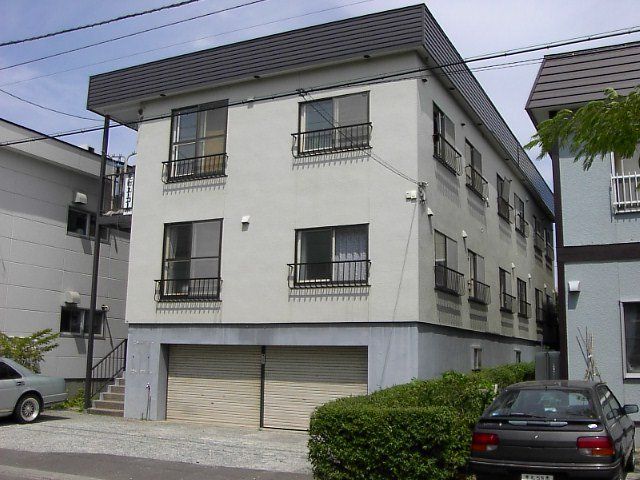 2LDK Apartment for Rent near Motomachi Station, Sapporo - Thumbnail 2