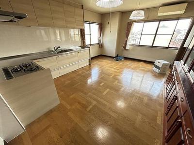 [Hatomark Site] 8LDK Used Detached House in Iriyamachi 3-chome, Kakamigahara City, Gifu Prefecture — Image 2, Kakamigahara, Gifu
