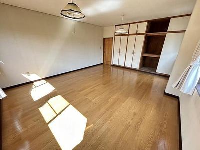 [Hatomark Site] 8LDK Used Detached House in Iriyamachi 3-chome, Kakamigahara City, Gifu Prefecture — Image 1, Kakamigahara, Gifu