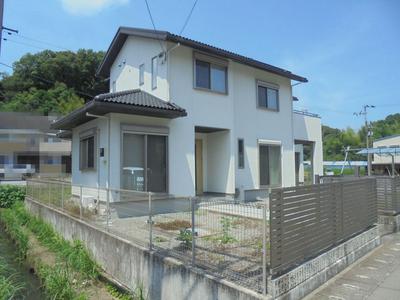 Spacious 5SLDK House in Tosa City with Solar Power System — Image 1, Tosa, Kochi