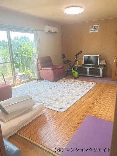 [Hatomark Site] Sabae City Tsutsujigaokacho Detached House 6LDK Used Detached House in Tsutsujigaokacho, Sabae City, Fukui Prefecture — Image 3, Sabae, Fukui