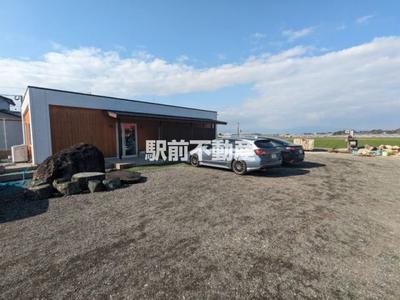 Modern Office Property with Large Land Plot in Hirokawa, Fukuoka — Image 1, Hirokawa, Fukuoka