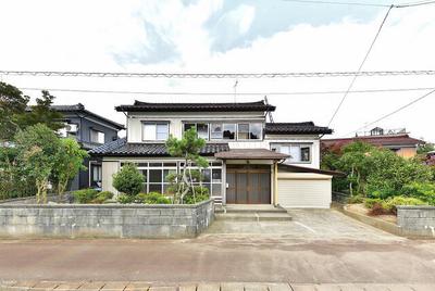 Spacious 7DK House in Kamo City - 329sqm Land — Image 1, Kamo, Niigata