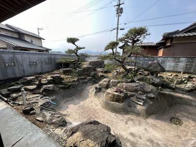 Spacious Former Ryokan in Mitoyo - 17 Room Property For Sale — Image 1, Mitoyo, Kagawa