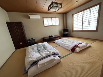 Spacious Former Ryokan in Mitoyo - 17 Room Property For Sale — Image 2, Mitoyo, Kagawa