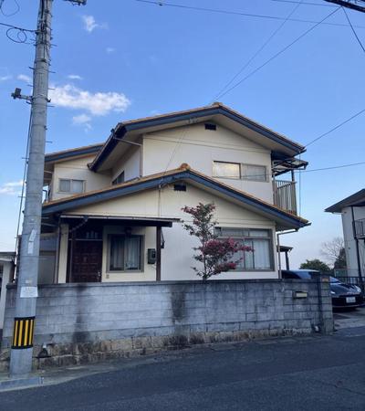4LDK House in Iwakuni with Mountain Views — Image 1, Iwakuni, Yamaguchi