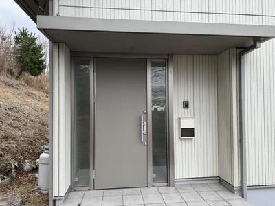 Spacious 2LDK House with Mountain Views in Kawazu, Shizuoka — Image 3, Kawazu, Shizuoka