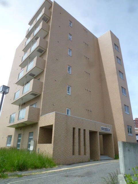 2LDK Apartment for Rent in Premier Kitano, Sapporo - Image 10